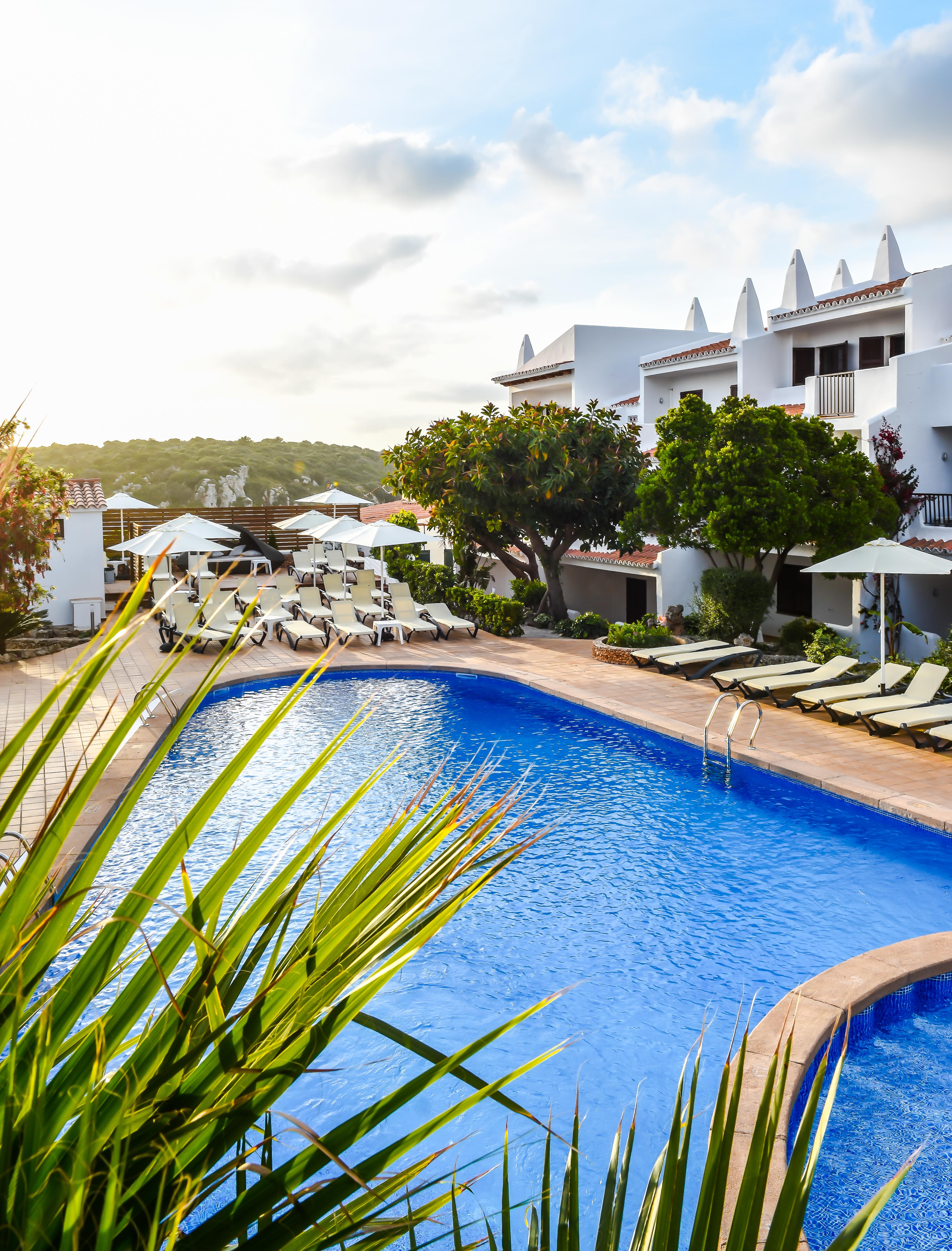 Aparthotel Nelva Resort Cala En Porter  Luaran gambar